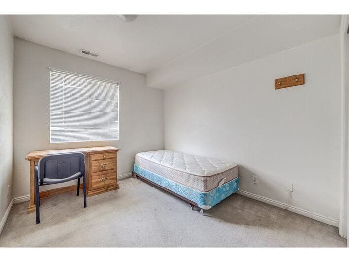 WINDSOR PARK-bedroom