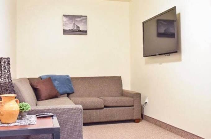 pinnacle living room