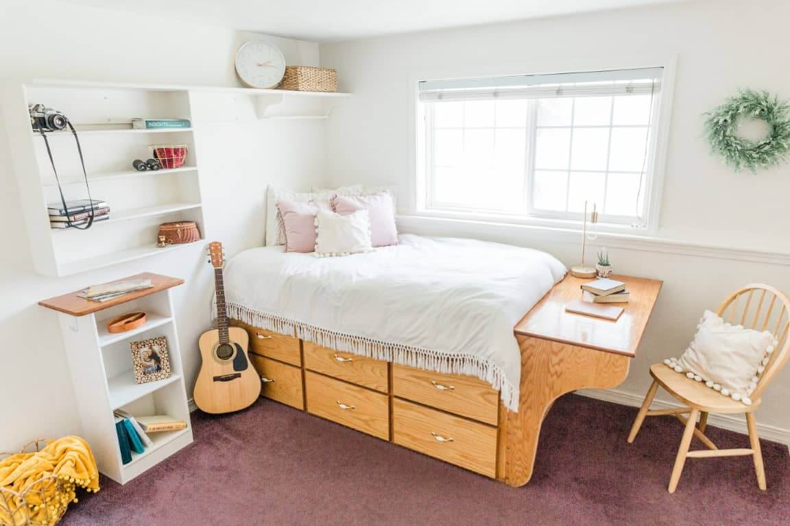 Avonlea-for- Women-bedroom