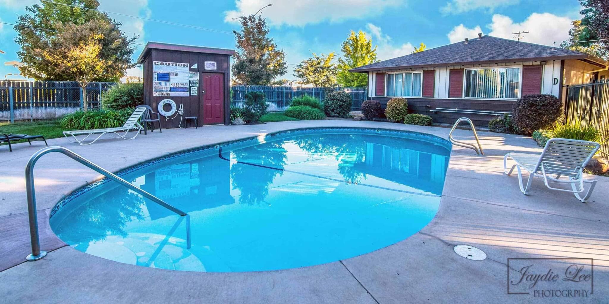 Country Villa Apartments