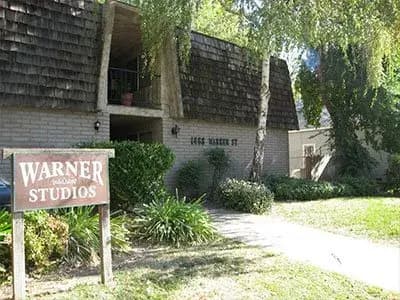 Warner Studios Apartments