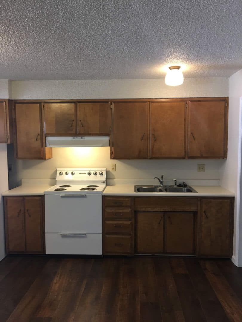 Burnap Gardens Apartments-Kitchen