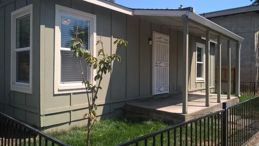 OSM-Homes-&-Apartments-Garden