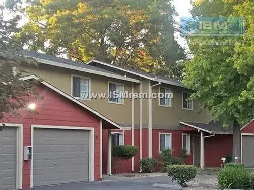Pomona Townhomes