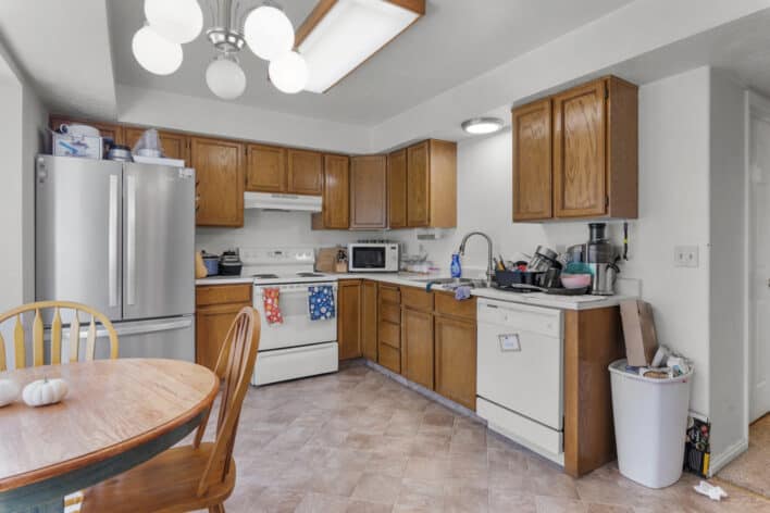 TEMPLE LANE-KITCHEN