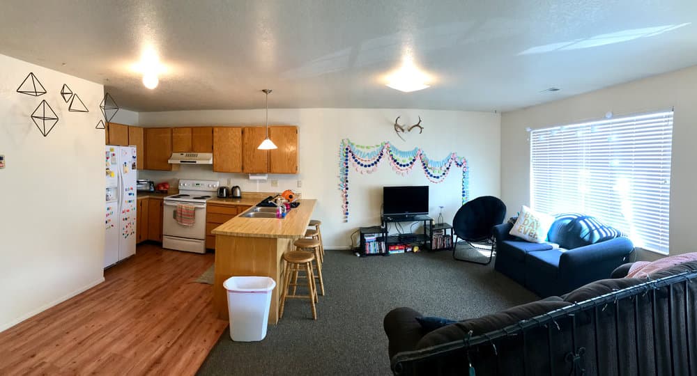 Brooklane Apartments kitchen