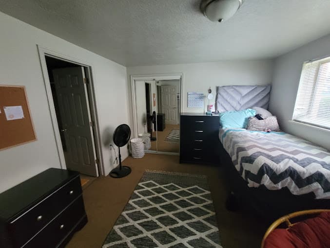 Luxury BEDROOM