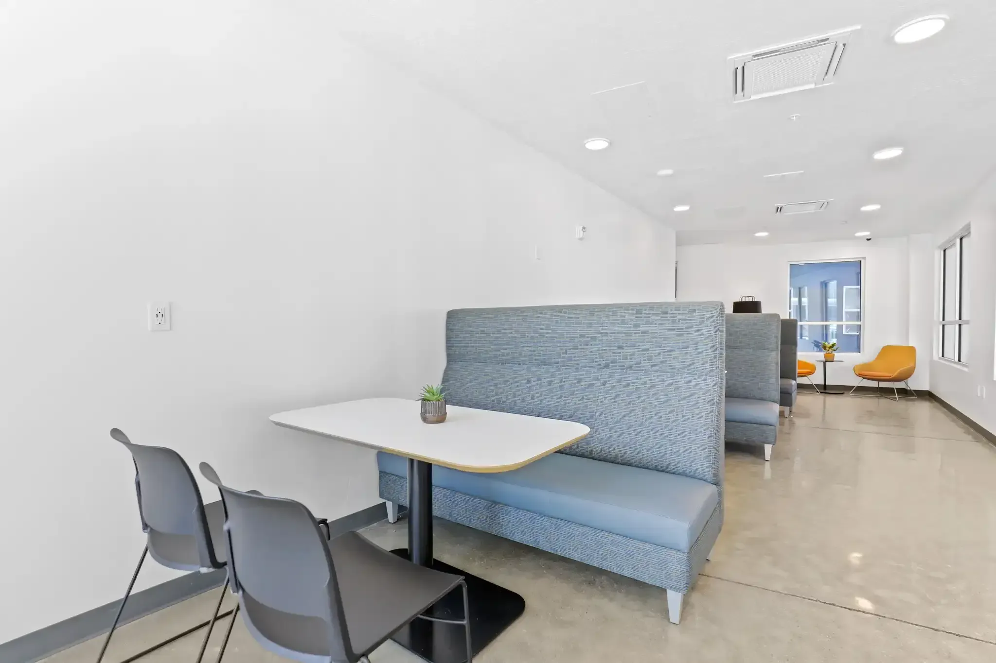 800 Block DINING TABLE
