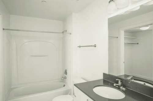 Moda Newhouse washroom