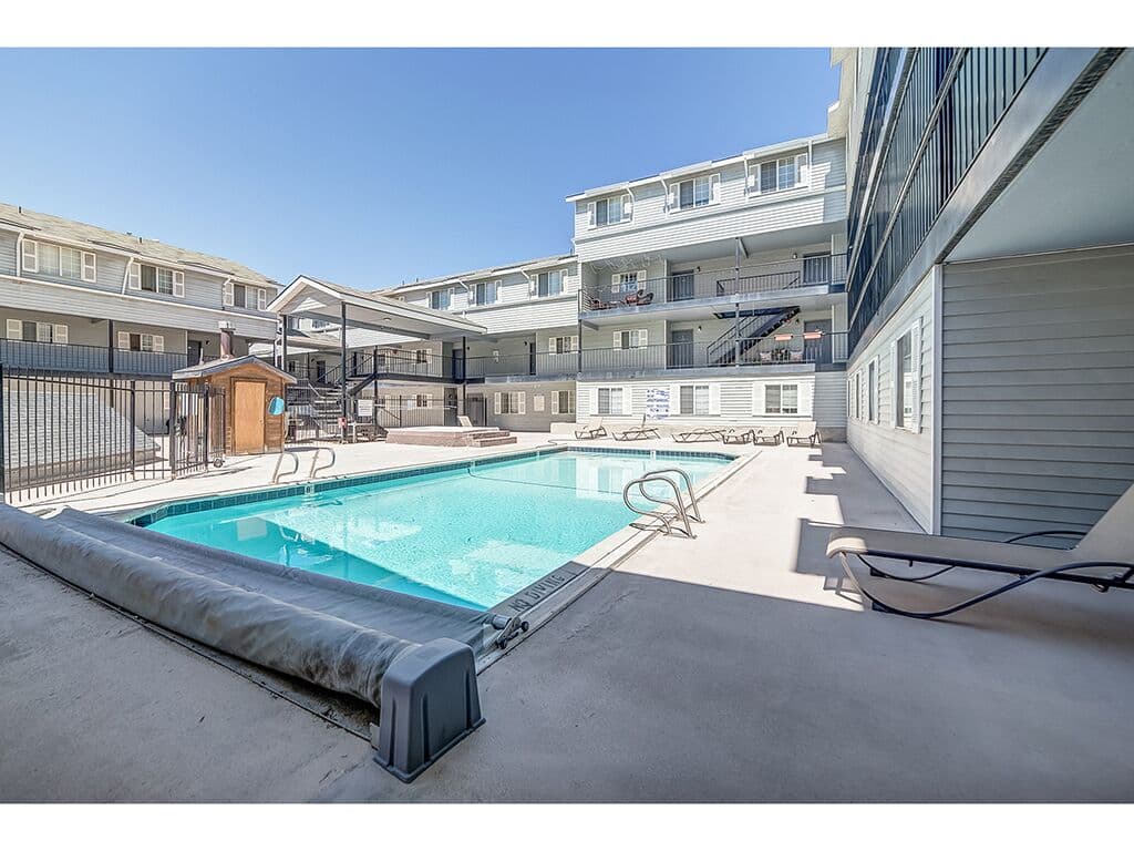 Enclave Village Private Male Room w/ Reserved Parking Spot