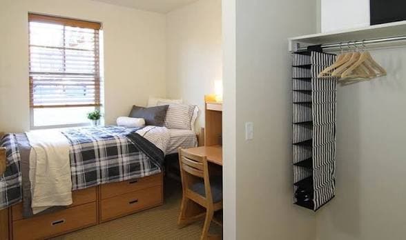 ?1 or 2 Private Rooms Available at the Village (ROOMATE OPTION) ?