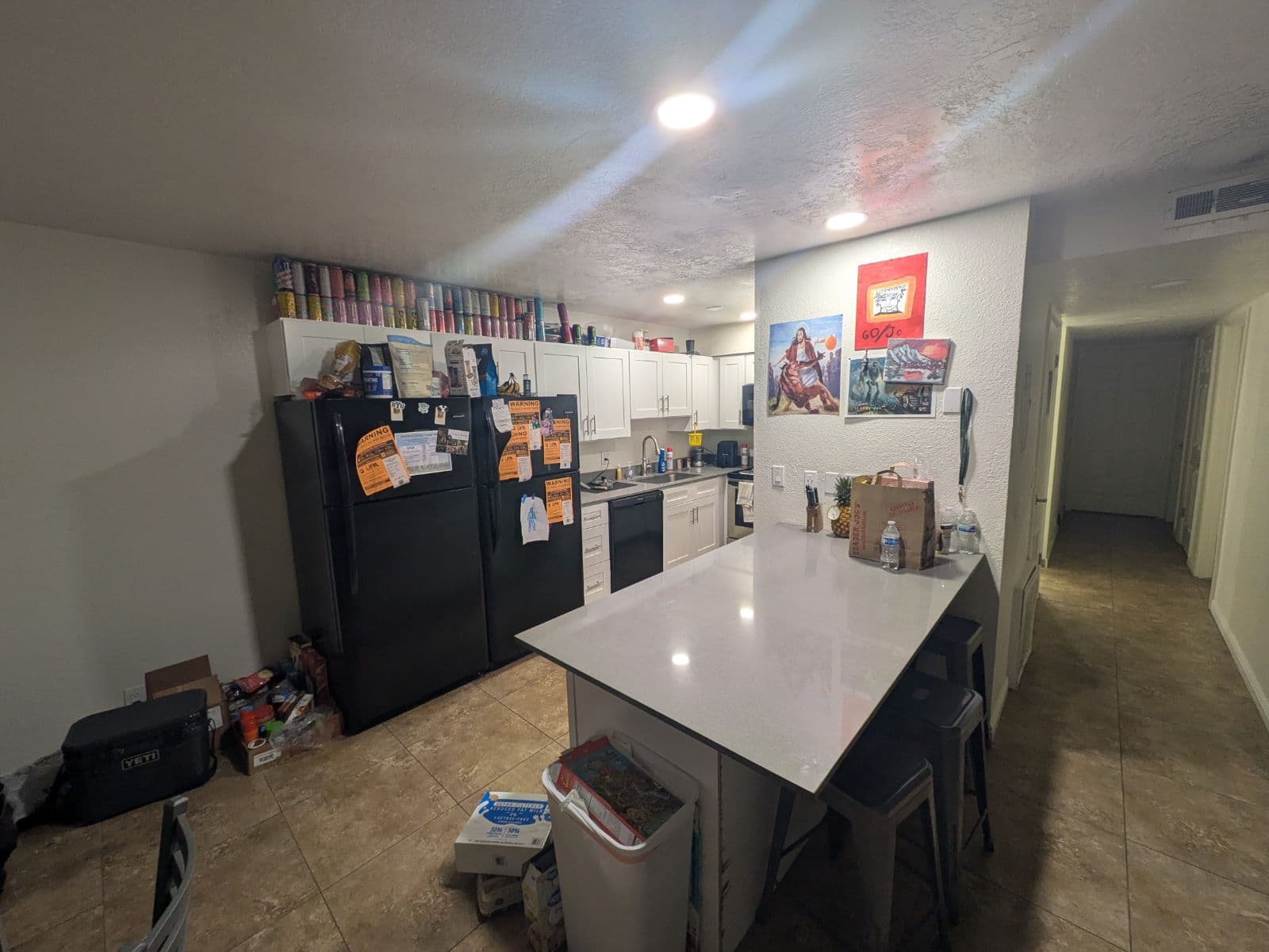 MEN's Raintree apartment