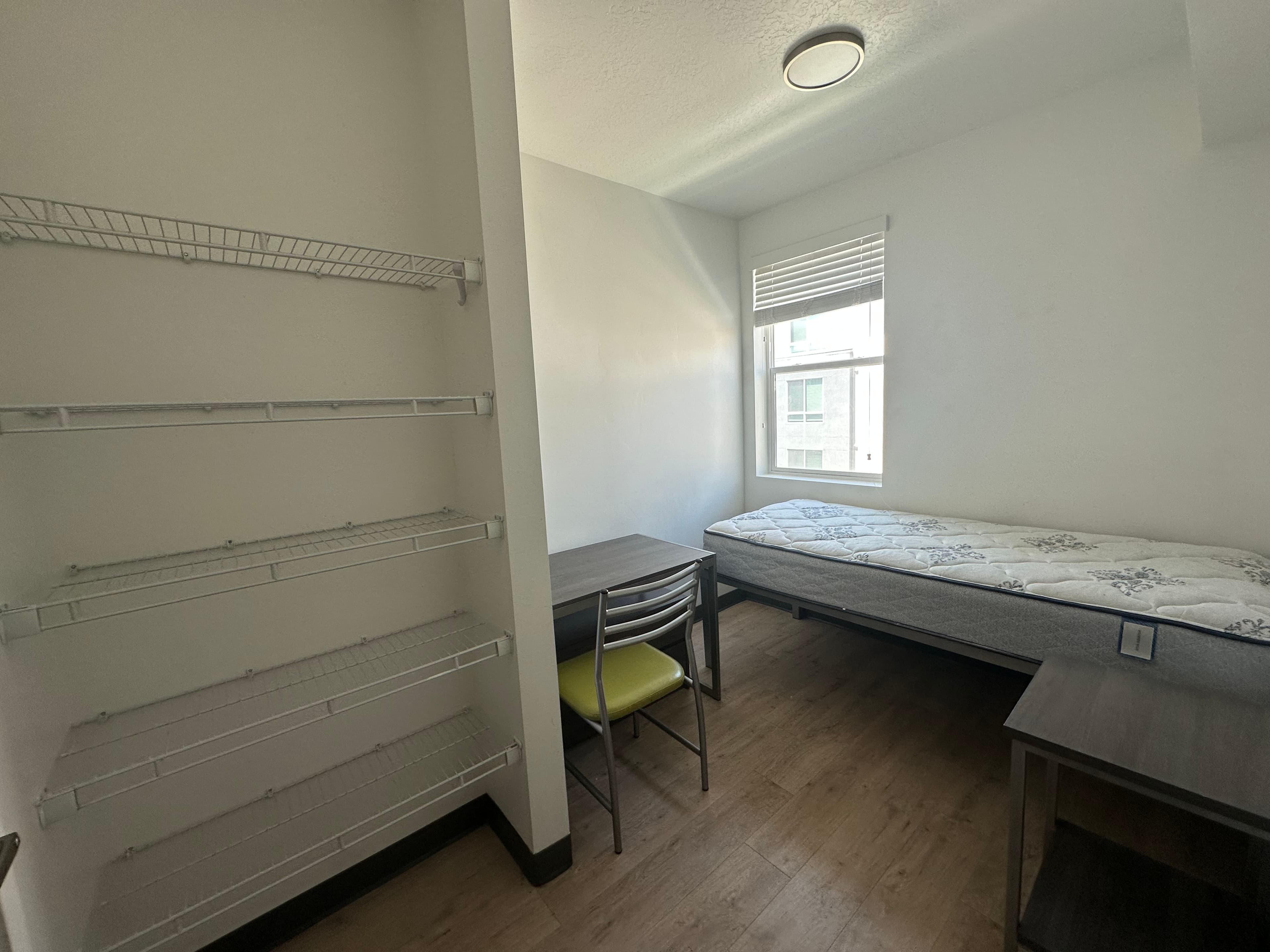 Private room with private bathroom summer lease!