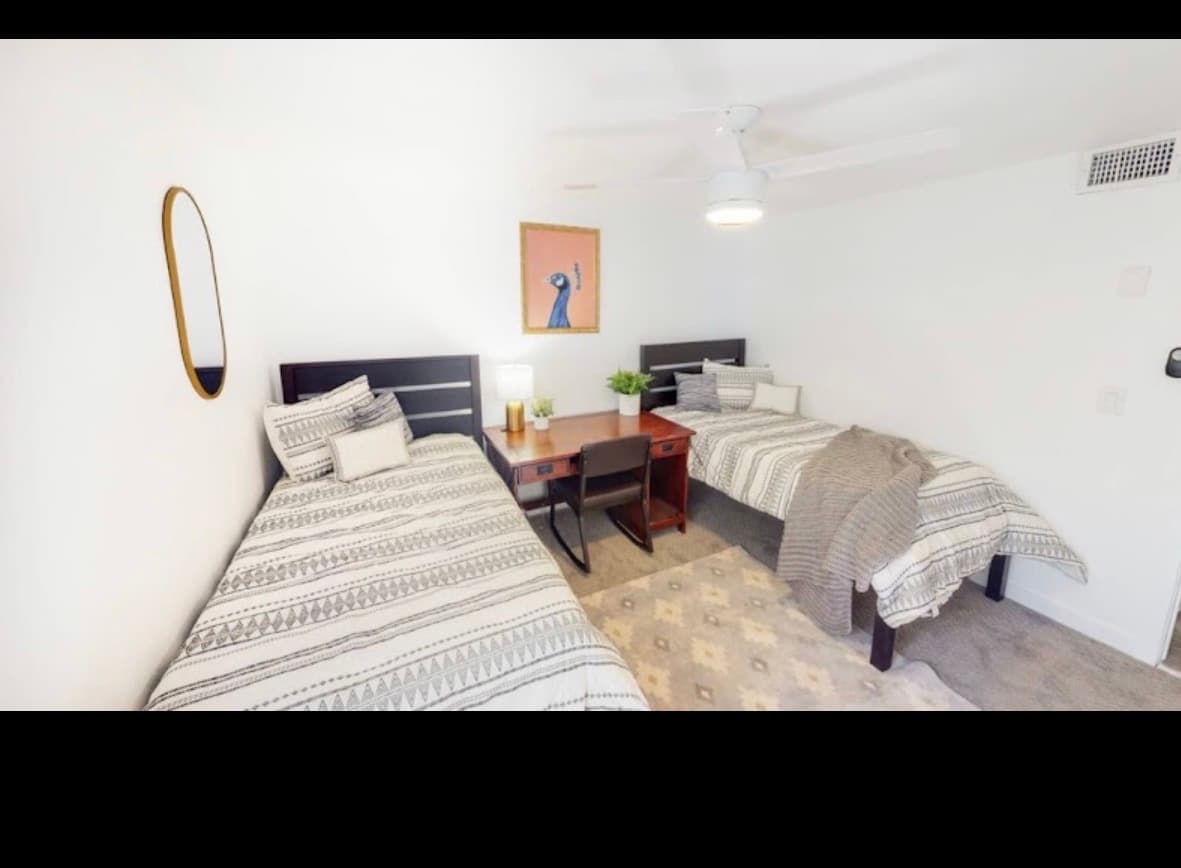Glenwood Men’s Shared room!