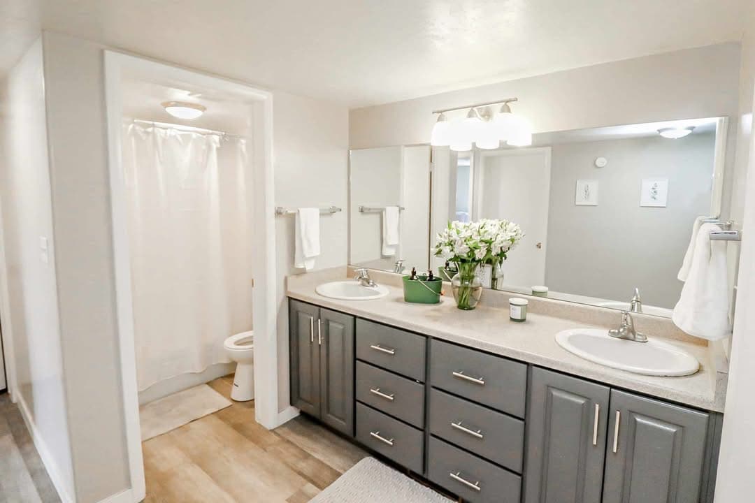 2 LEASES AVAILABLE! Starting Aug 2026