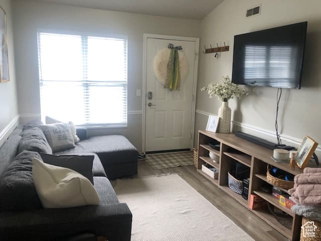 587 N 200 E, Provo, UT 84606, USA