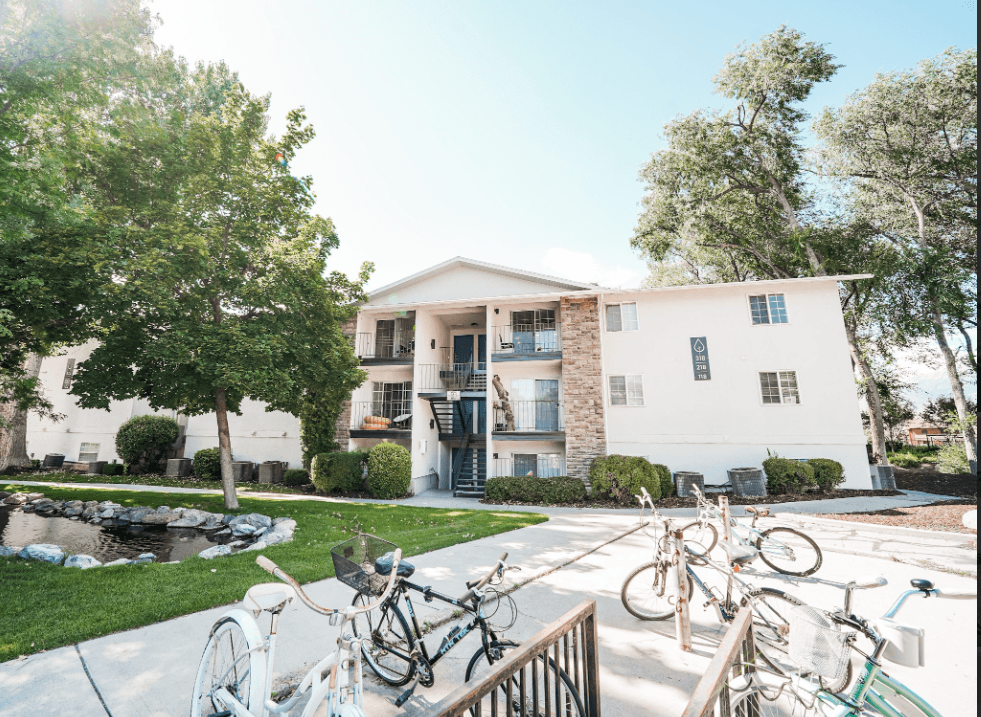 NICE CHEAP MEN'S APARTMENT (BYU, UVU)