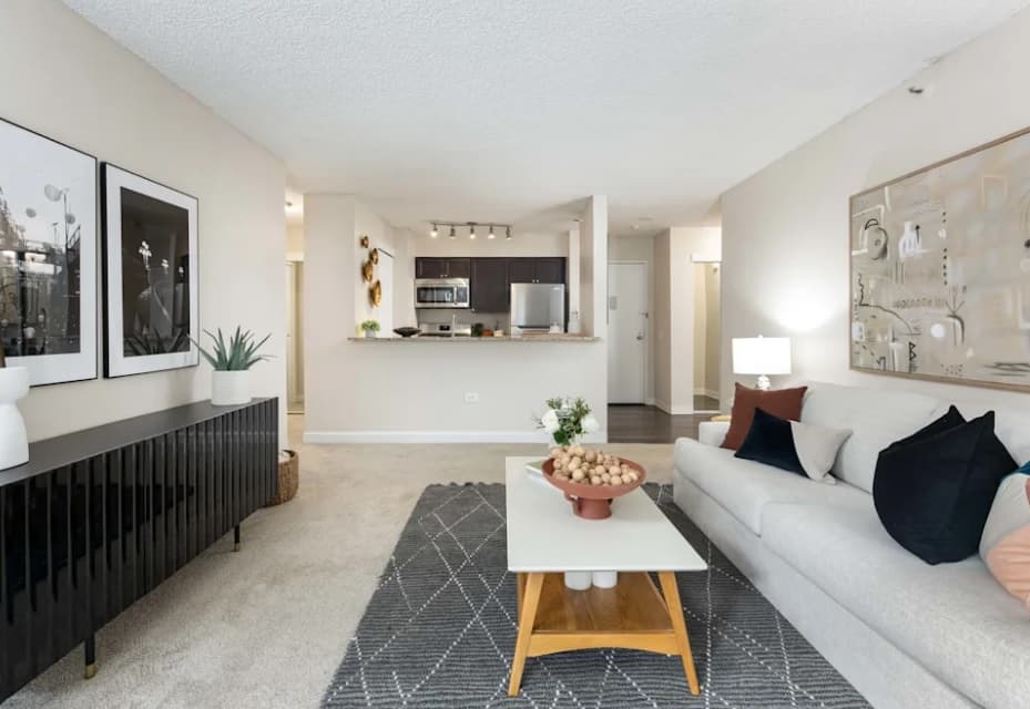 300 East Seventeenth Apartments
