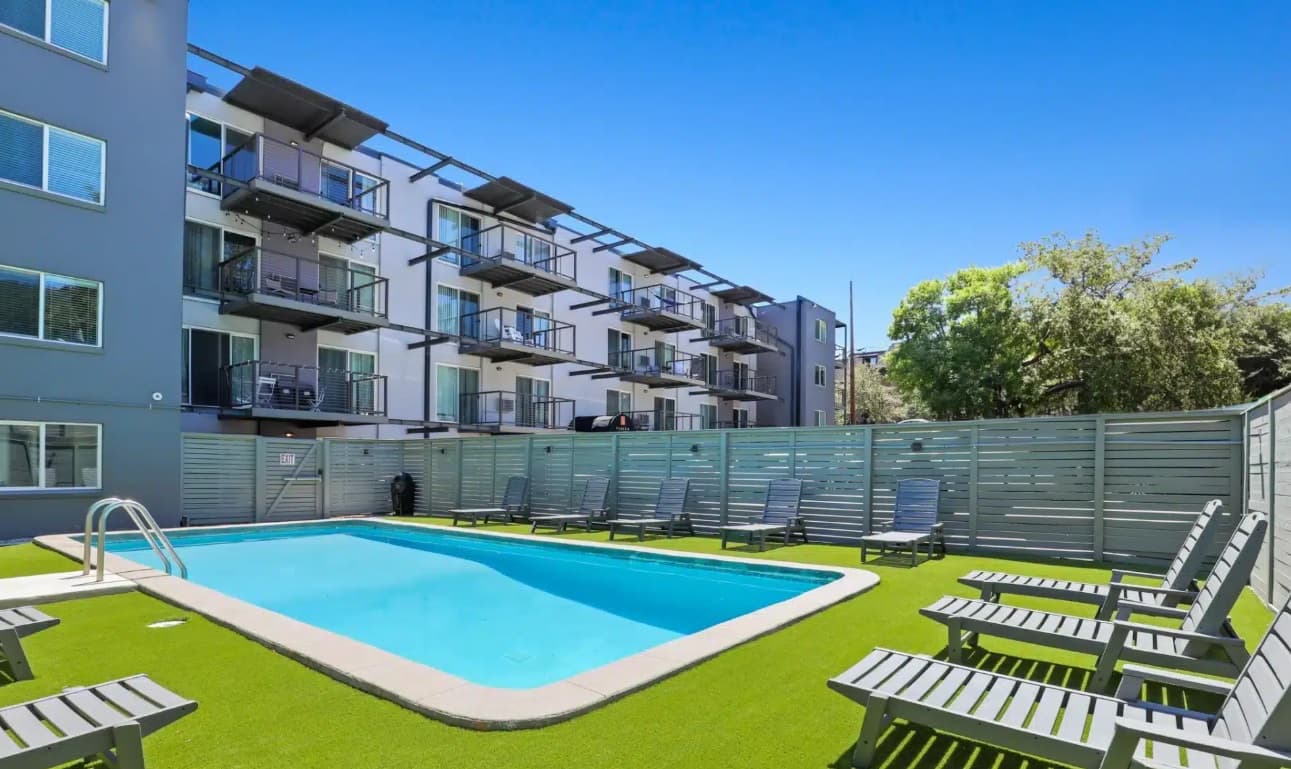 1 bed / 1 bath