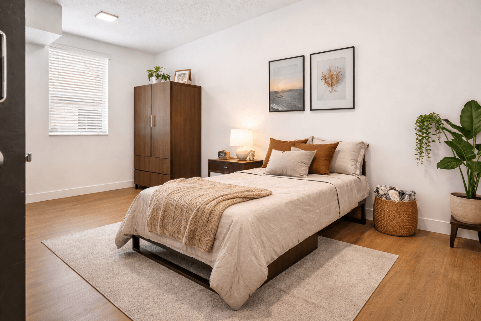Private room for rent