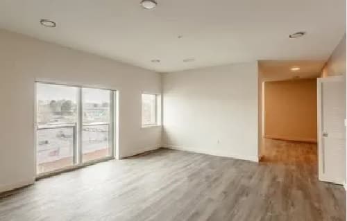 1600 Hoyt Apartments