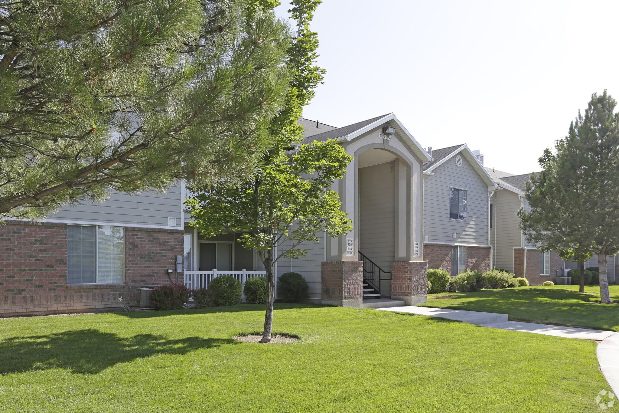 2 bed / 2 bath