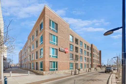 2 bed / 1 bath