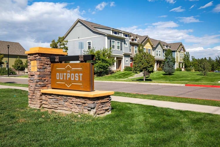 5 bed / 5 bath - Private