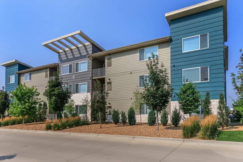 2 bed / 2 bath