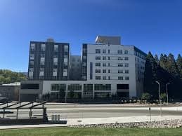 3 bed / 2 bath - Private