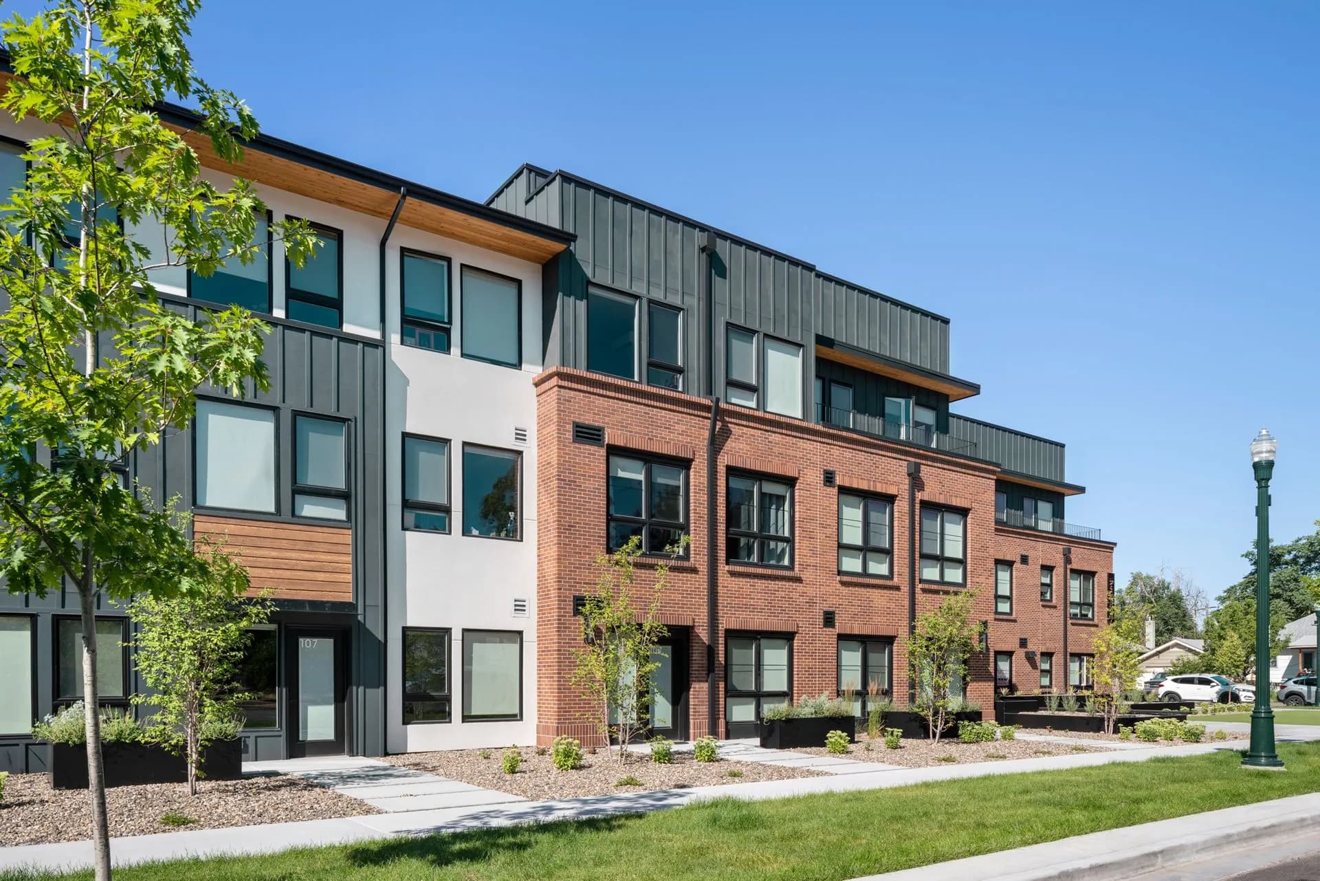 2 bed / 2 bath