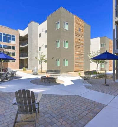 3 bed / 3 bath - Private