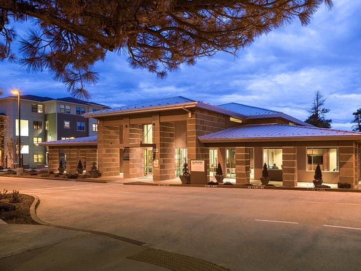 4 bed / 3 bath - Private