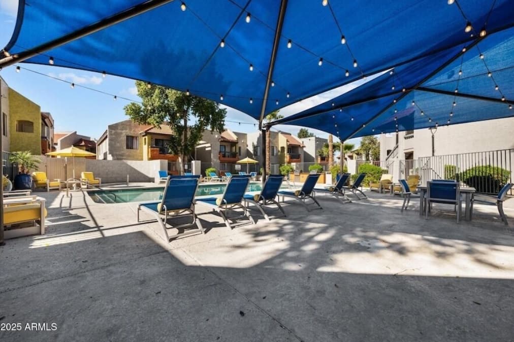 4748 W Sierra Vista Dr