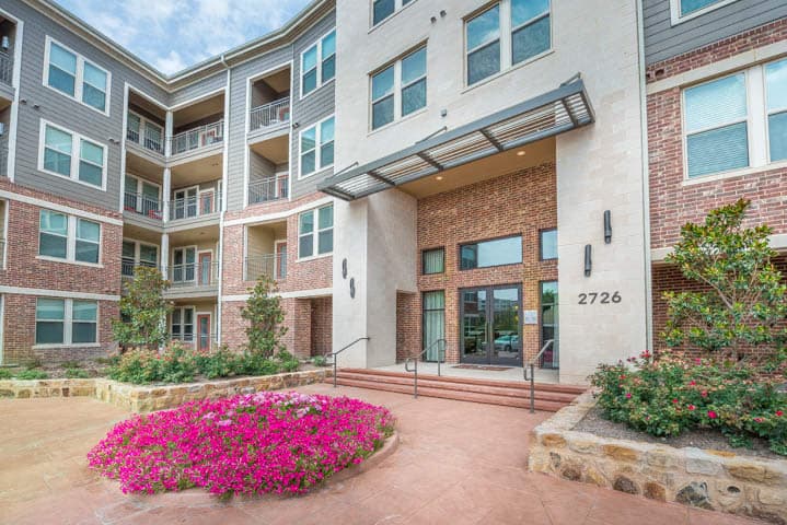 1 bed / 1 bath