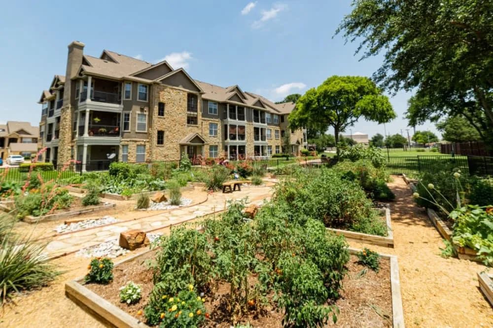 2 bed / 2 bath