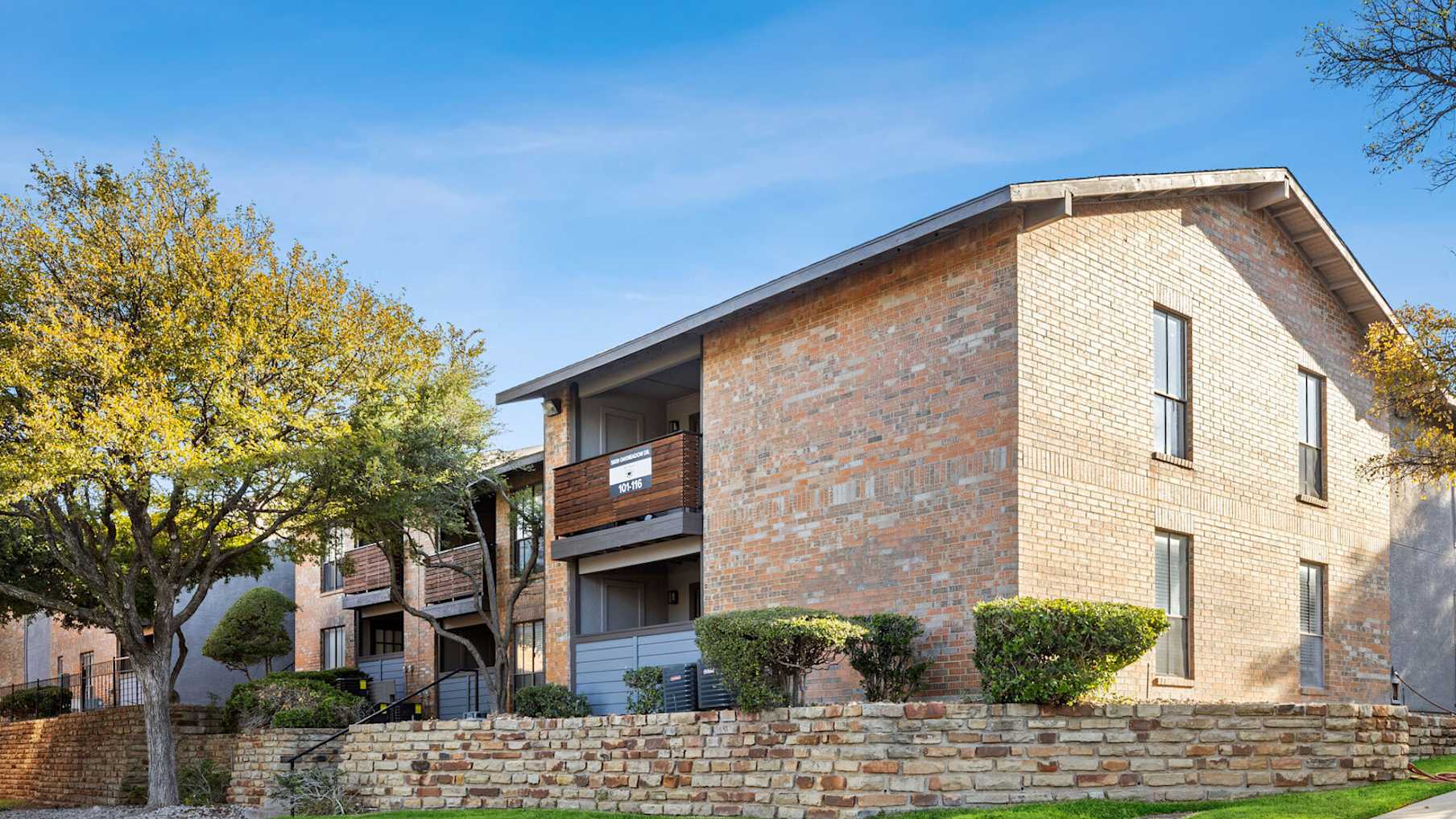 2 bed / 2 bath