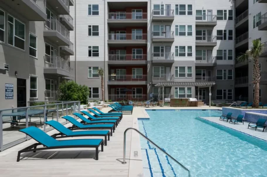 SYNC CityLine Apartments