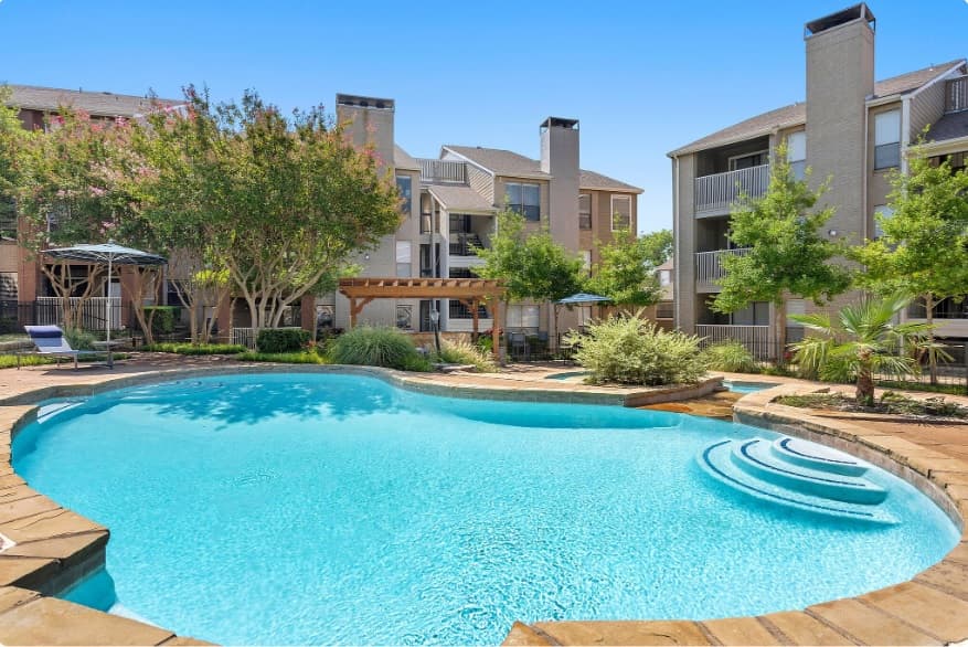 2 bed / 2 bath