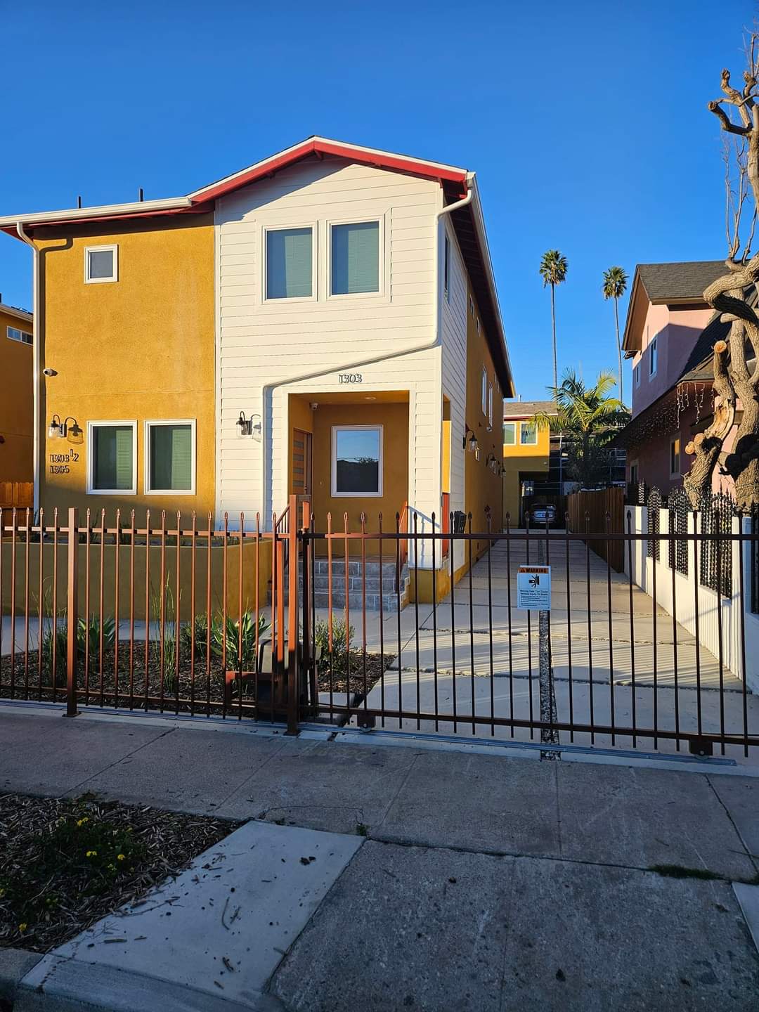 1305 West 35th Place
