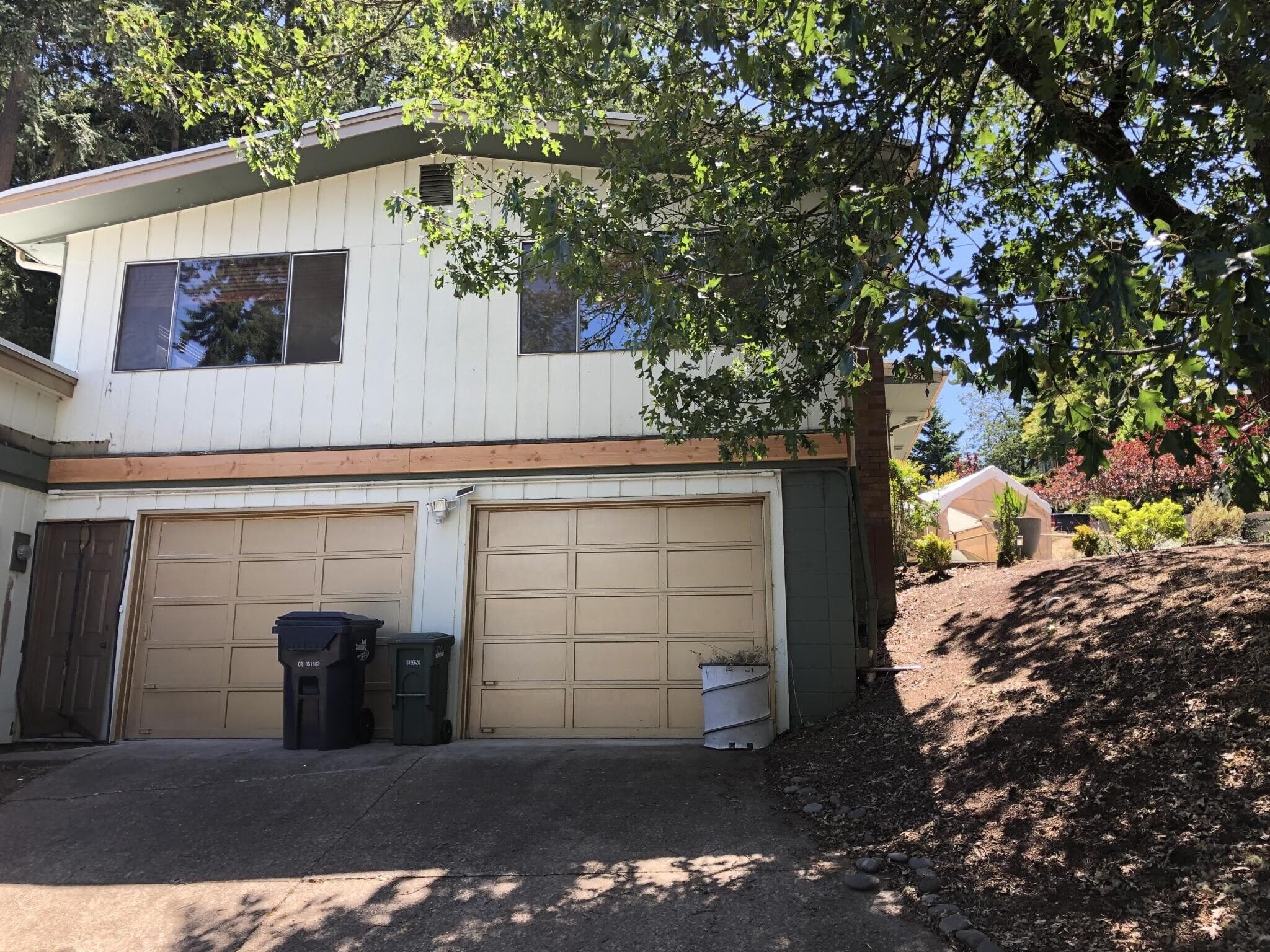 1890 W 25th Ave