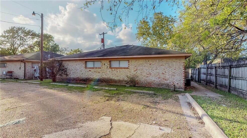 204 Lynn Dr