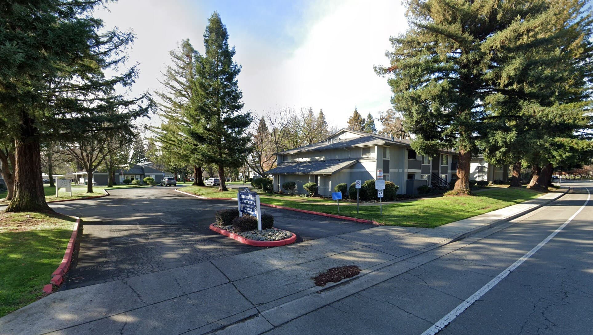 1650 Forest Ave