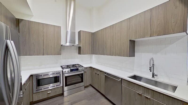 1616 S Broadway