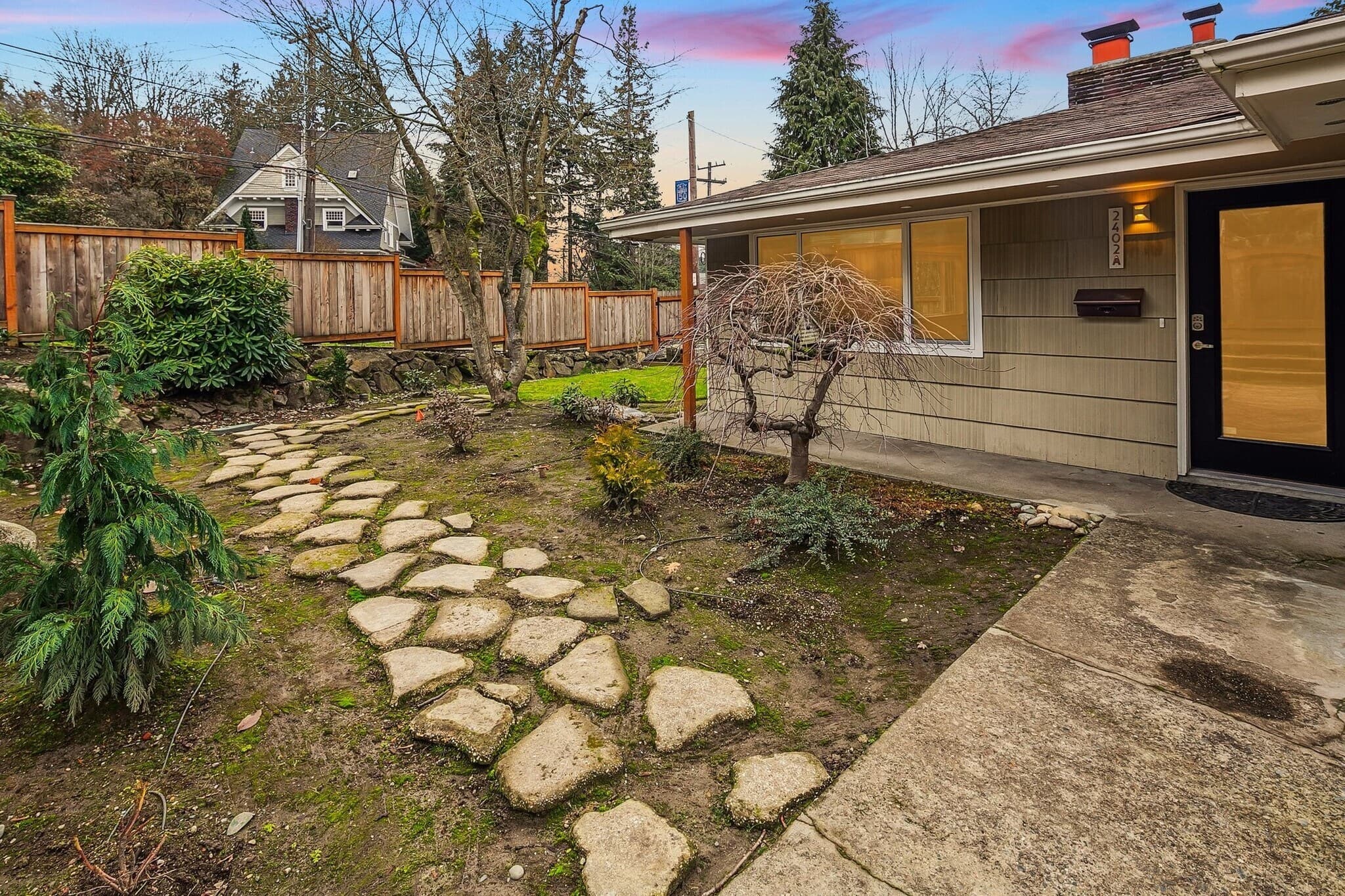 2402 E Interlaken Blvd