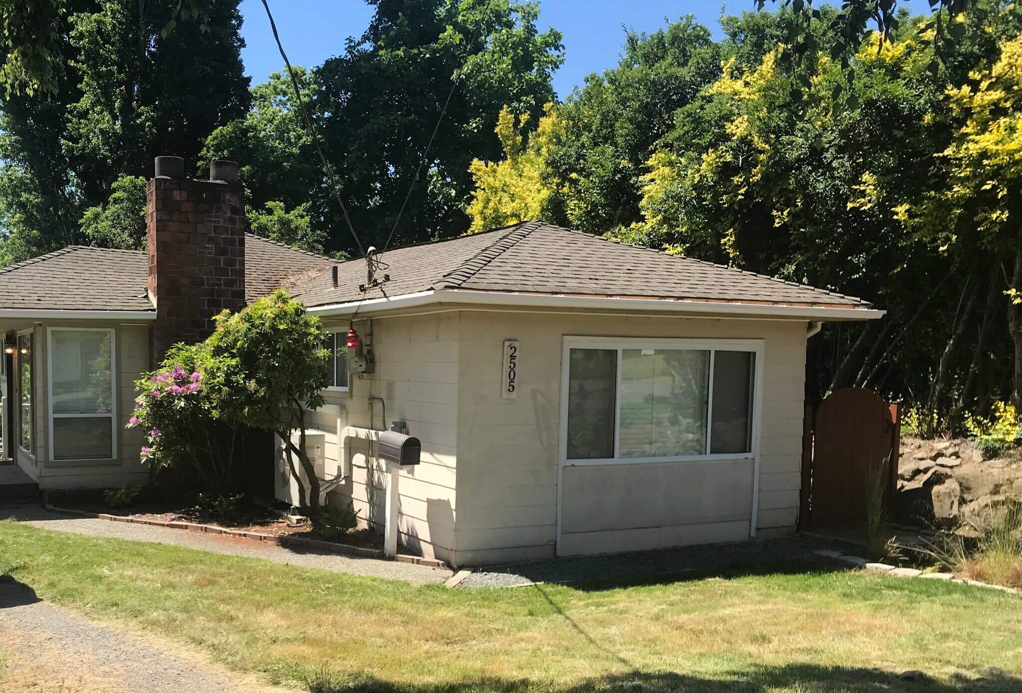 2505 NE 82nd St