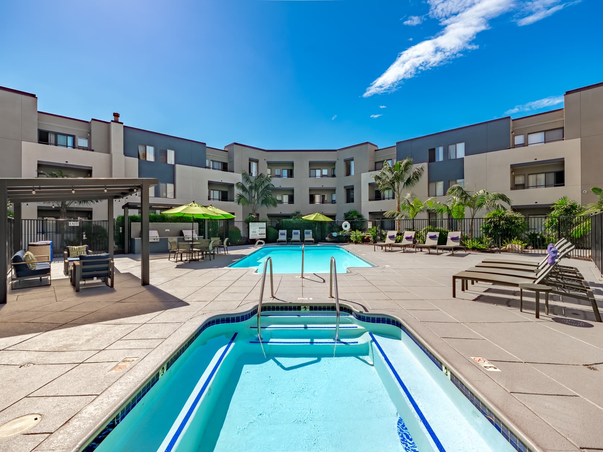 1 Bed / 1 Bath