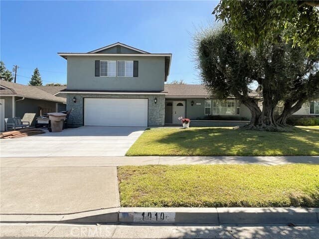 1010 Huggins Ave