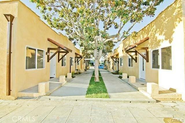 626 W 59th Pl