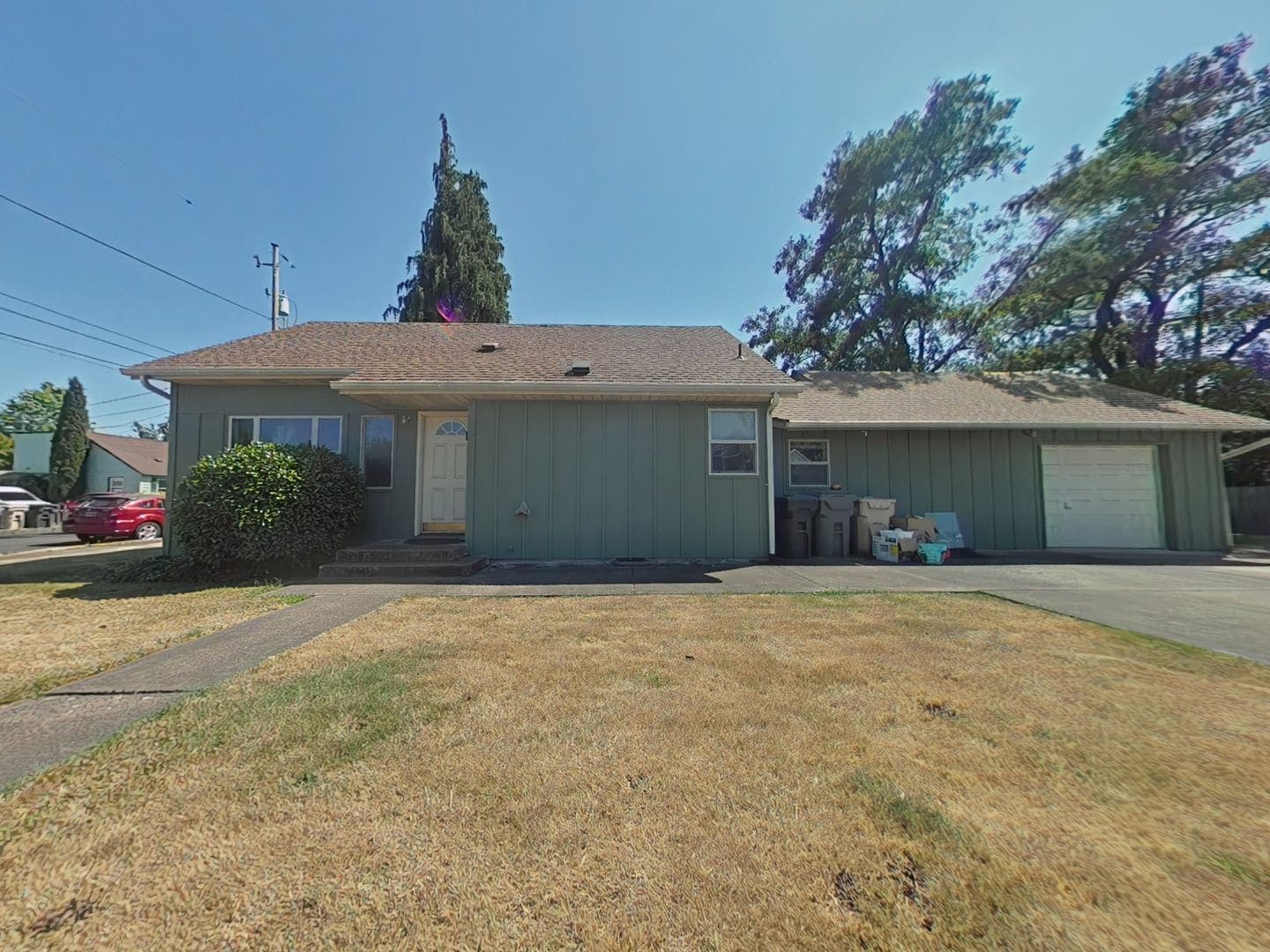 2704 NW Lincoln Ave